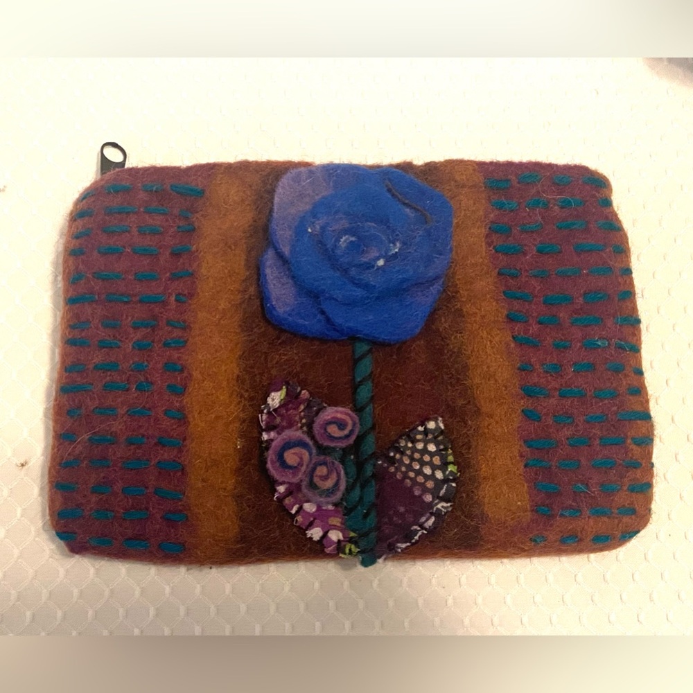 Rising Tide Wool Zip Bag, Made in Nepal